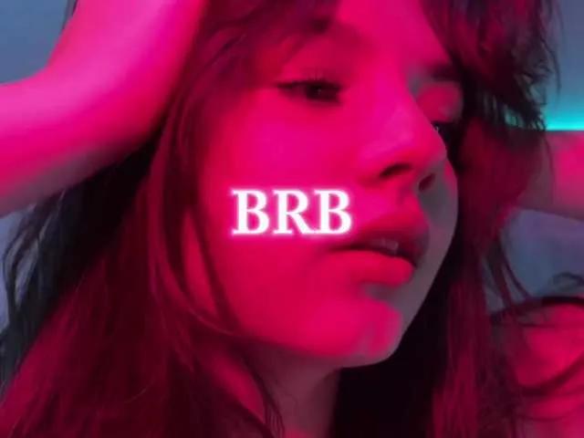 -FoxAlisa- — Special treatment, attention, and compliments.
I love generous, sincere, and loyal people.