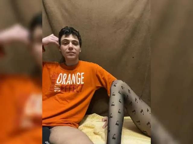 Emmalove13 — Freechat on BongaCams