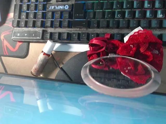 Enchantressxxshaira — What makes me horny are those with muscle and hot