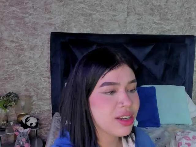 Lily-Woodz — When my hand in Dulce Pussy, I feel many things, but I am afraid to do something else, never have sex or my own, do you teach me to excite me?