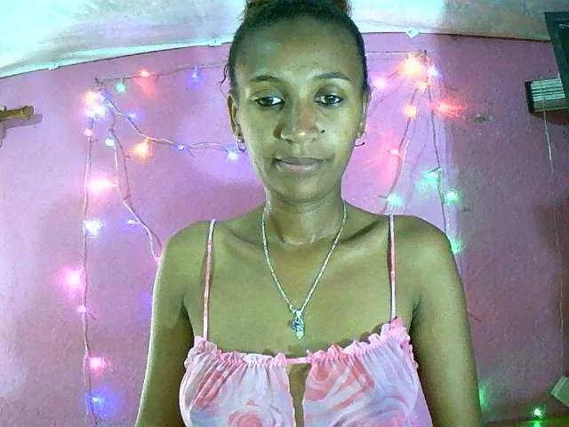 Mynah — Freechat on BongaCams