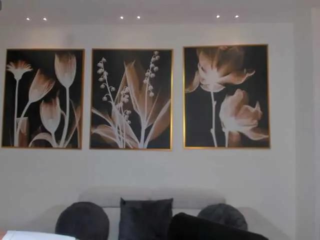 NiaSalvatore — I get horny with educated, kinky people who want to be naughty... I love that they treat me with love, but I love being your bad girl and awakening your darkest desires.