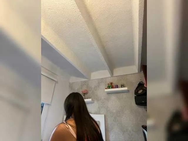 SallyeLeins on BongaCams 