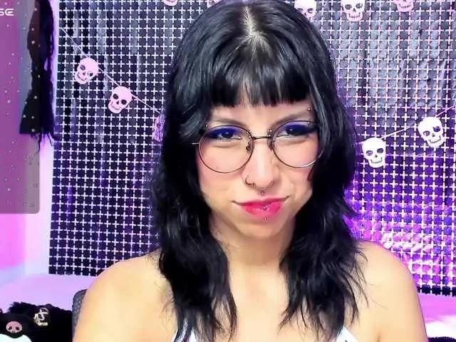 Salome-sweet — I love a good conversation with a smart guy, that makes me really hot!