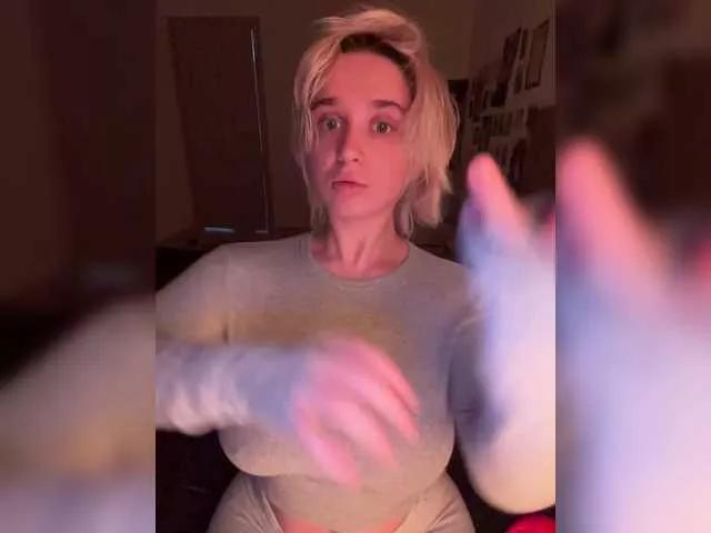 tamagotchigirl on BongaCams