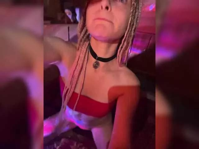 ThatTripPink3 on BongaCams 