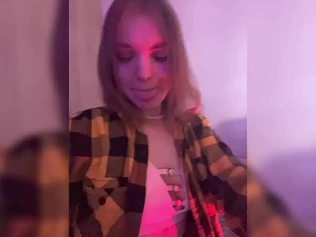 ThatTripPink3 on BongaCams 