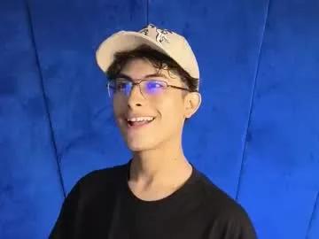 aaron_eze on Chaturbate 