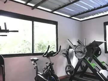 alicia_lang — Naked  #bigass  #mature [1555 tokens left] Special patterns 85/155/315/415/777 #bigboobs #milf #squirt