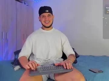 austin_curry — cum  #feet #lovense #latino #gay #bigdick [1222 tokens remaining]