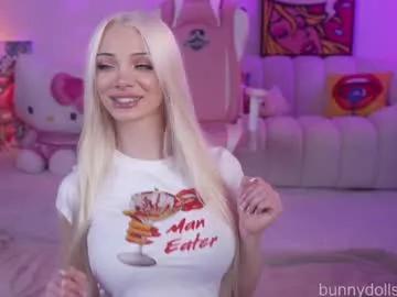 bunnydollstella — your bimbo barbie wants to playSquirting @ goal 8! #blonde #bigboobs #heels #tease -- Current Goal: 5. Pussy Fingering/Dirty Talk [3889 tokens to goal]