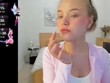 flooora_0 on Chaturbate 