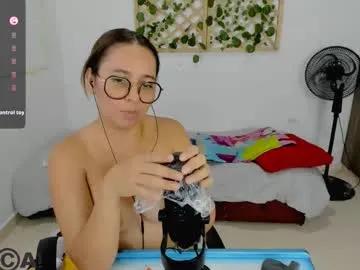 isabella_sweett_ — naked #leggings #cum #asmr #creamy #latina [96 tokens remaining]