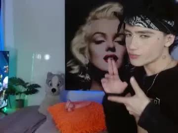 maxiy_001 — GOAL: CUM SHOW [999 tokens remaining] cum #dance #ass #colombian #latino #gay #18