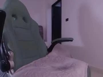 mr_mikee_ on Chaturbate 