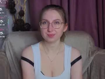 oliviavele — GOAL: Massage boobs on my wet body [0 tokens remaining] Welcome to my room! #shy #blonde #18 #bigboobs #new
