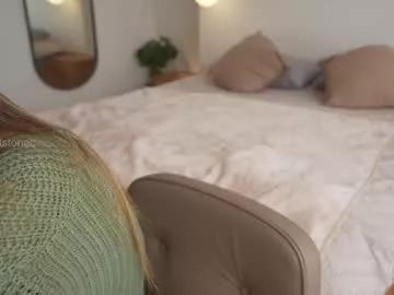 rebeccastonee on Chaturbate 