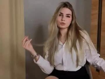 stormymuse — Hey guys! My name Luna, i'm from Italy. It's my fourth day My goal: tease my skirt     #shy #cute #18 #teen #bigboobs [170 tokens remaining]