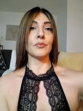 AryaSummersReal on StripChat 