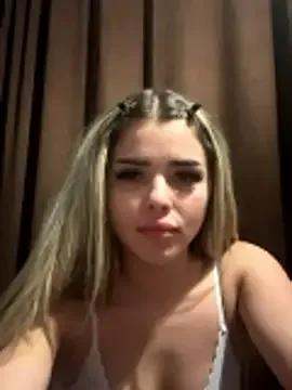 BabyZoey_ on StripChat 