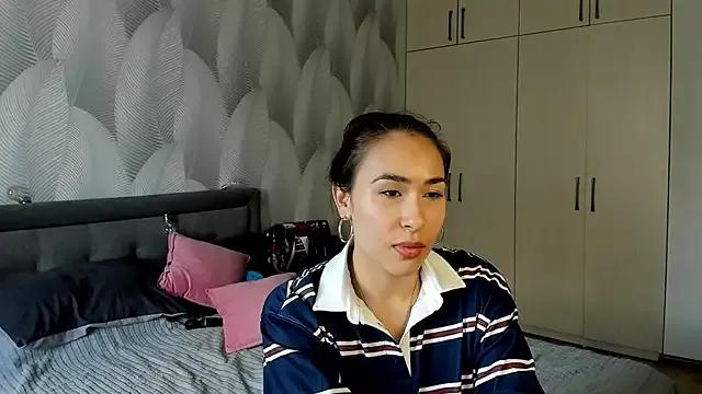 Bambiii_bby on StripChat 