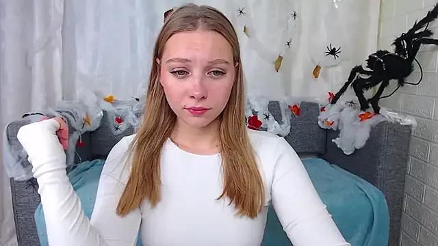 bellaa_love_ on StripChat 