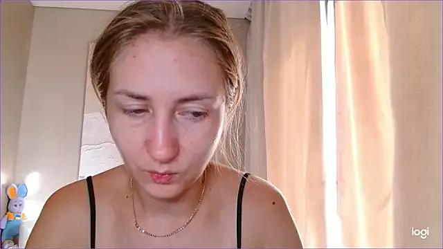 BluueSilk on StripChat 