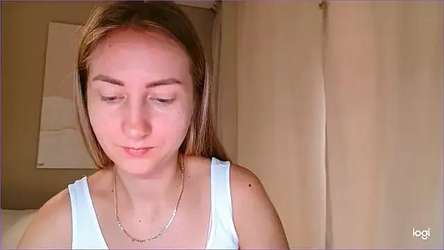 BluueSilk on StripChat 