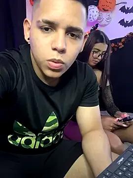 BoomChikaWow on StripChat 