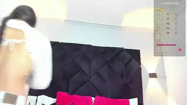 celeste_star0 on StripChat 