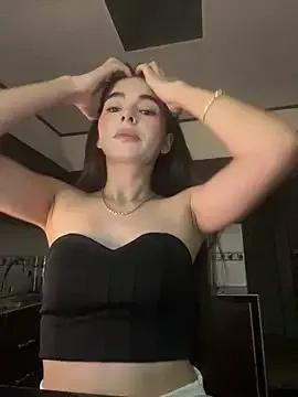 Coralinee_01 — Flash boobs