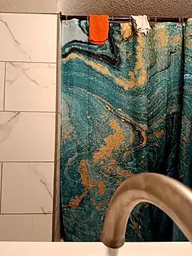 Dropdingo — Tip me out my clothes till I nut