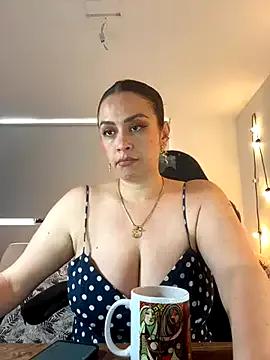 Elizabeth_Dupont — Spanks ass x3