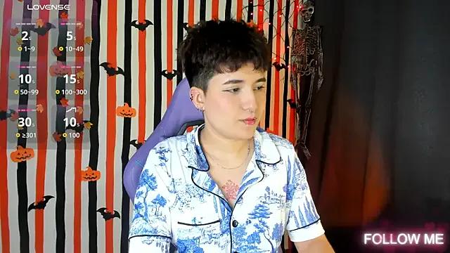 emma_cute7 on StripChat 