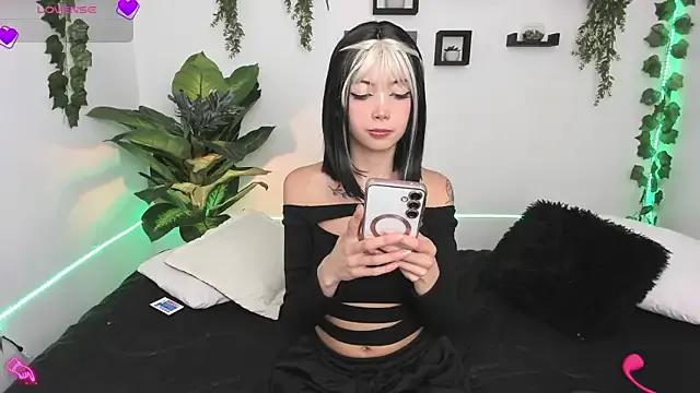 Evelyn_R_ — SUCK DILDO
