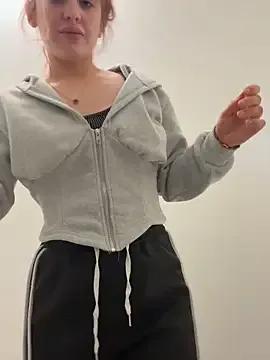 Holly-Glamour on StripChat 