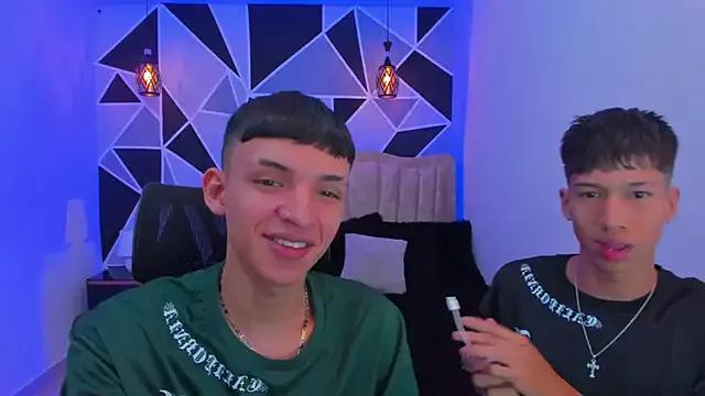 Juan_Nd_Steven — french kiss