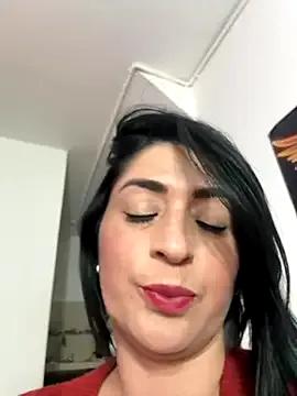 karenlennox1 — Naked and 5 minutes lush