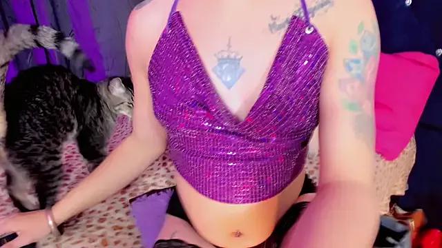 lesly_xx on StripChat 