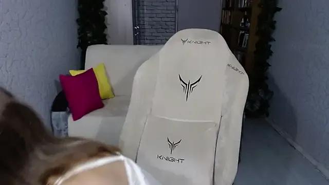 lillit__gold on StripChat 