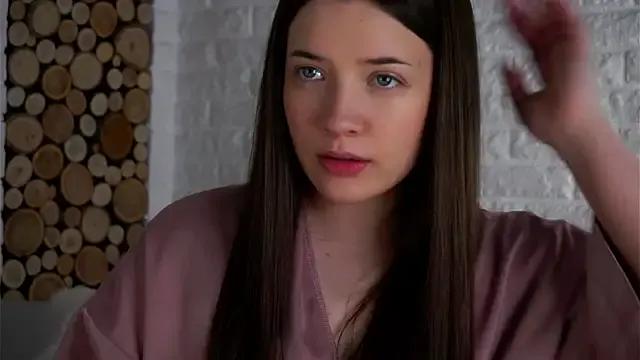 LowOncoming on StripChat 