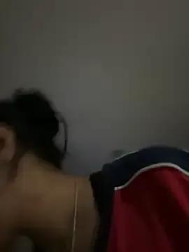 lynn9000 on StripChat 