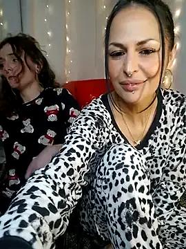 Masha_Real_84 — Nude +plug s