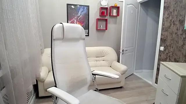 Milla_Cutie18 on StripChat 