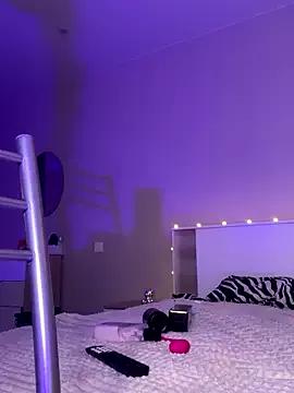 Molli_Luv on StripChat 