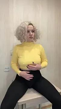 MrMrsRight on StripChat 