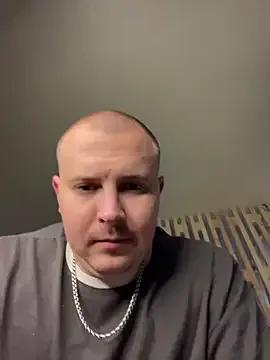 MrMrsRight on StripChat 