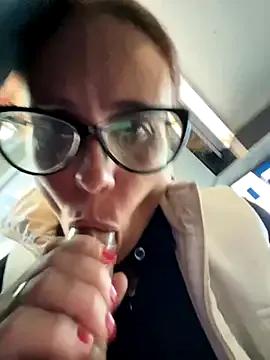 NataKitten on StripChat 