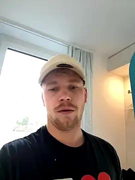 NickyGold_Official on StripChat