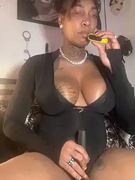 QUEENCALIMOD — Squirt off my domi vibrating toy